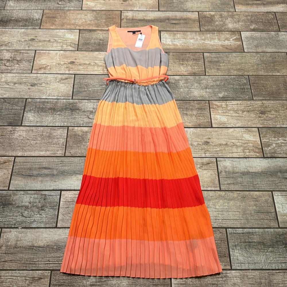 NWT GORGEOUS Tommy Hilfiger Sleeveless Pleated Maxi Dress Size 10